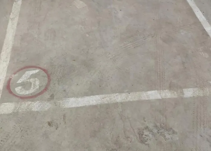 Arline's Luxury Retreat House Apartment