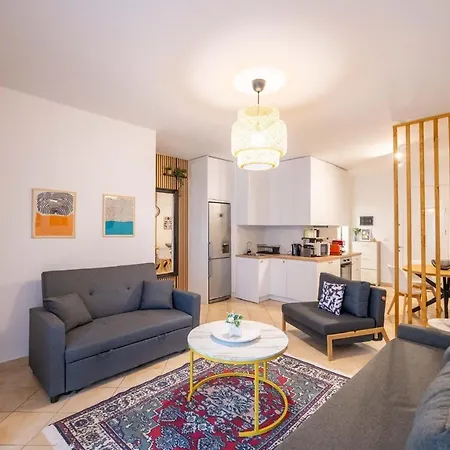 Apartamento Arline's Luxury Retreat House