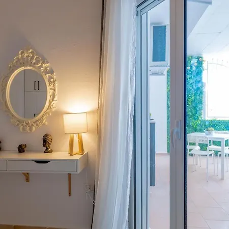 Arline's Luxury Retreat House Apartament *