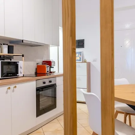 Arline's Luxury Retreat House *